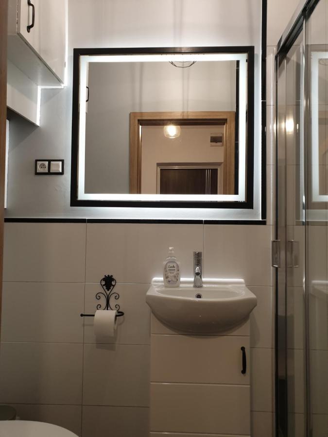 Kobi Apartment Kielce Ngoại thất bức ảnh